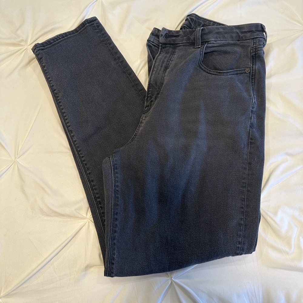 American Eagle Curvy Mom Jeans